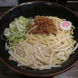 カレー油そば（特盛）：790円