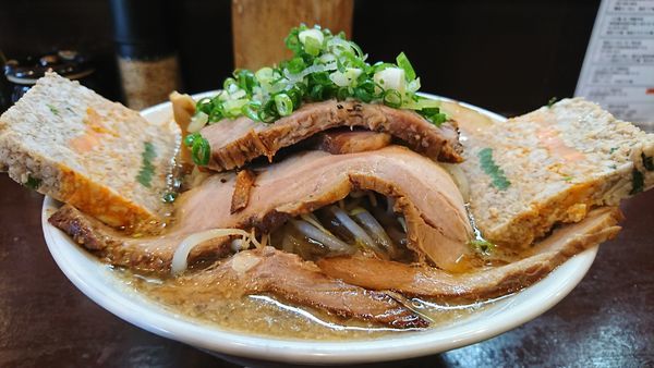 「限定  スタミナラーメン  メガ豚パンチ」@らーめん 五ノ神精肉店 煮干し編の写真