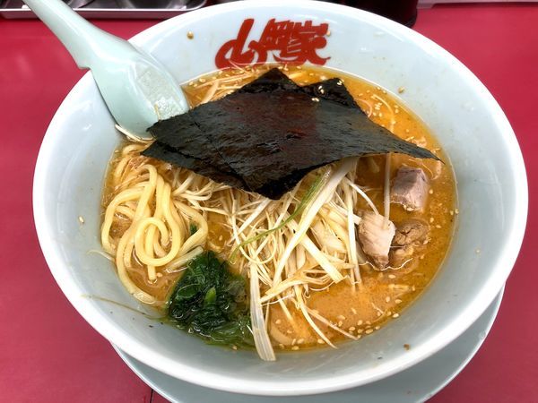 「特製味噌ネギラーメン（840円）」@ラーメン山岡家 ひたちなか店の写真