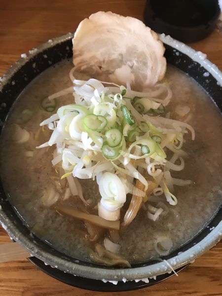 「らぁーめん-しょうゆ（¥650）」@チャッチャ系らーめん もん吉の写真