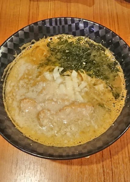 「燕三条(背脂多め)」@麺＆cafe Coi.Coi.の写真