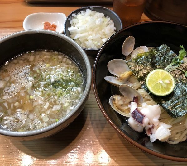 「塩つけ（並￥950）+玉ねぎ（￥50）」@銀座 朧月の写真