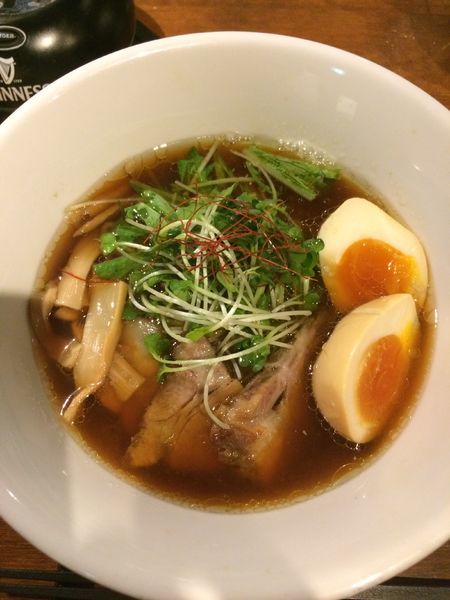 「くんそば醤油750円➕くんたま100円」@麺屋 KEMURIの写真