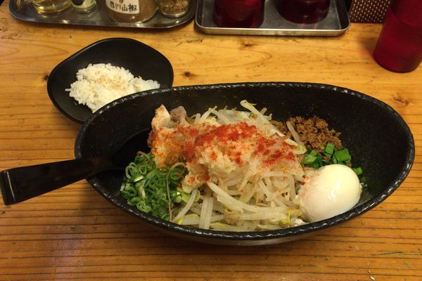 「スタミナ担々まぜそば」@辛っとろ麻婆麺 あかずきんの写真