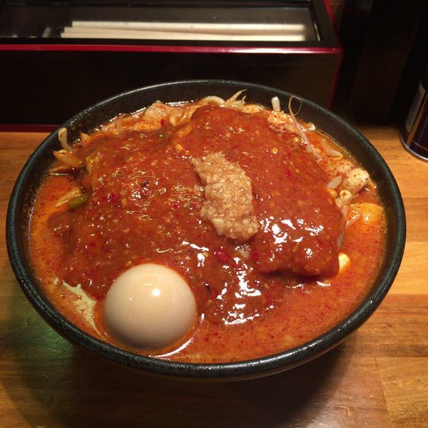 「味玉どて辛めん バラ肉倍増」@どてちん 習志野店の写真