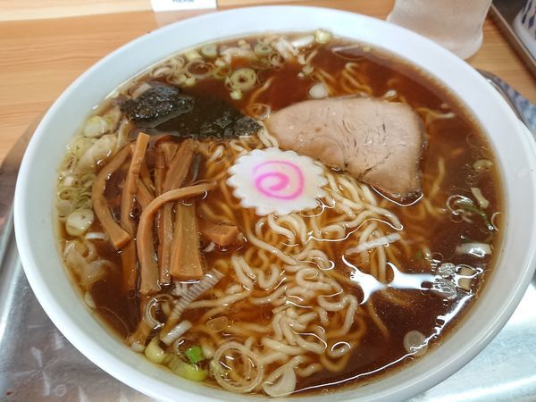 「ワンタン麺 900円」@大勝軒 武蔵高萩店の写真