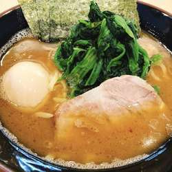 岐阜で本格的な横浜家系らーめん