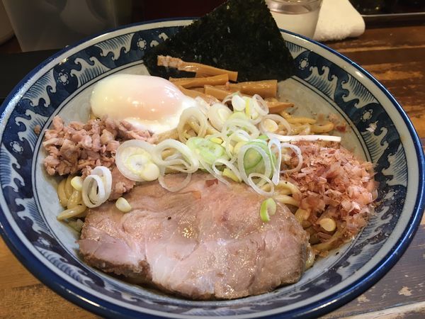 「油そば＋温玉」@兎に角 松戸店の写真