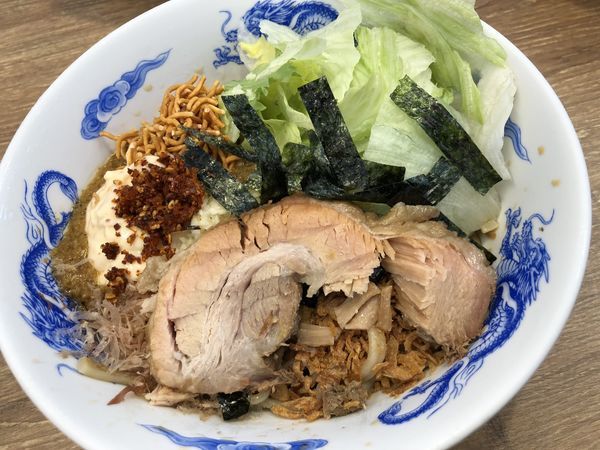 「冷やしまぜそば 780円 全マシ」@ジャンクガレッジ 川越小堤店の写真