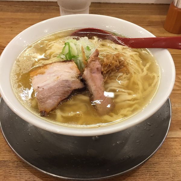 「喜多方らーめん  塩味」@麺や 七彩 八丁堀店の写真