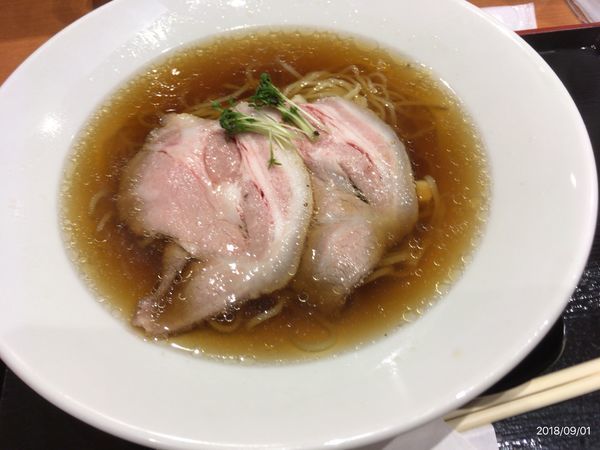 「醤油ラーメン」@らぁ麺 鶏だし屋の写真
