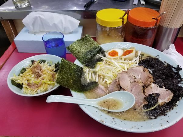 「ネギみそチャーシューメン、太麺、味玉、岩のり、小ネギ丼」@ラーメンショップ 牛久結束店の写真