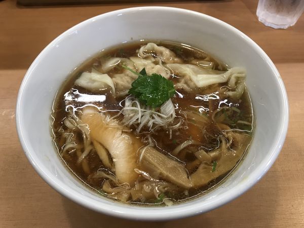 「醤油わんたん麺」@麺や 一峯の写真