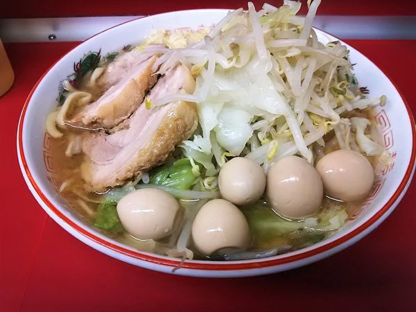 「ラーメン（ニンニク）￥730＋味付うずら￥100」@ラーメン二郎 湘南藤沢店の写真