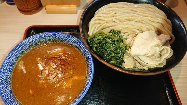 「[限定]旨辛つけ麺(850円)+関脇(200円)眠りチャーシ」@らー麺土俵 鶴嶺峰の写真