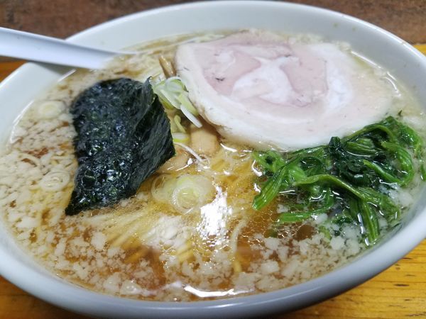 「醤油ラーメン 背脂中」@元祖一条流がんこ 十一代目の写真