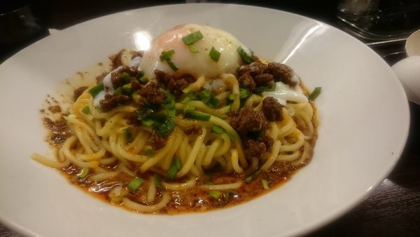 「汁なし担々麺」@香噴噴 東京木場の写真