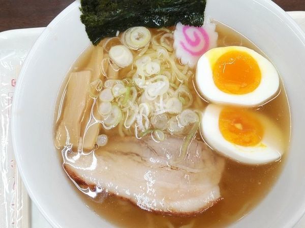 「半熟たまごラーメン」@Piccoly オリンピック墨田文花店の写真