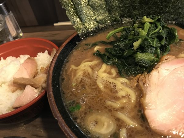 「のりラーメン 850円 小ライス 100円」@神田ラーメン わいず 神田本店の写真