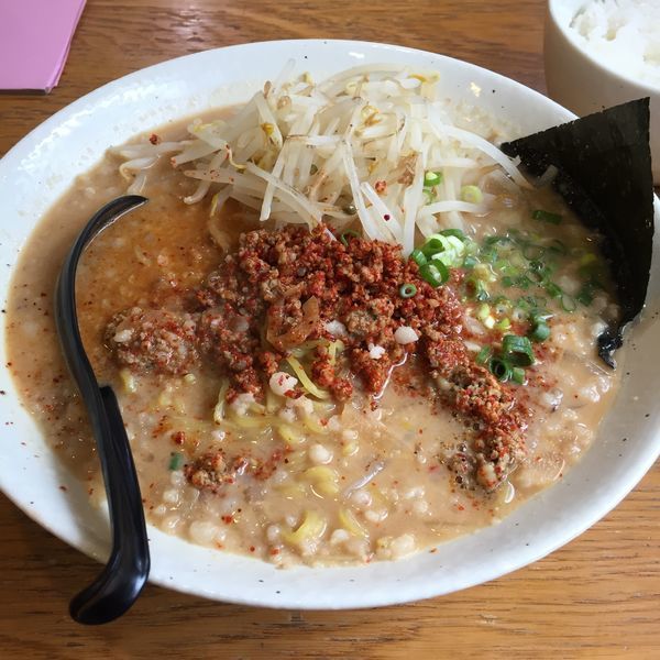 「挽肉スパイシーらーめん  辛さ増し5辛」@麺や 新のすけの写真