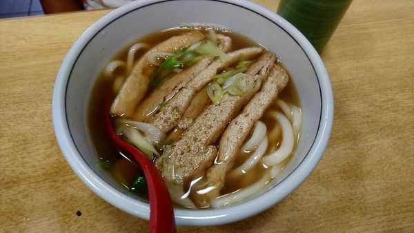 「きつねうどん　720円」@おかるの写真
