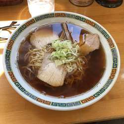 ラーメン大