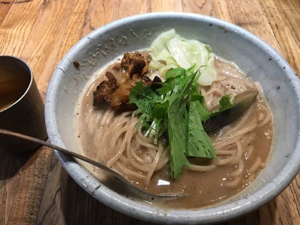 「もつそば 大 950円」@和醸良麺 すがりの写真