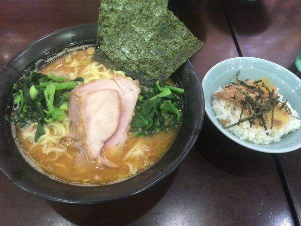 「大ラーメン まぶし丼」@杉田家 千葉祐光店の写真