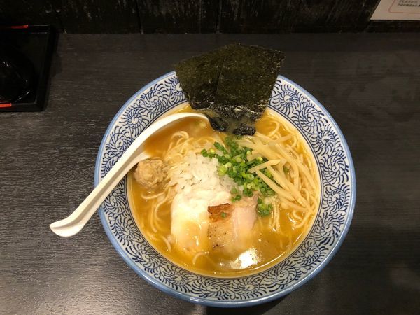 「濃厚鶏白湯そば」@麺屋武一 初台店の写真