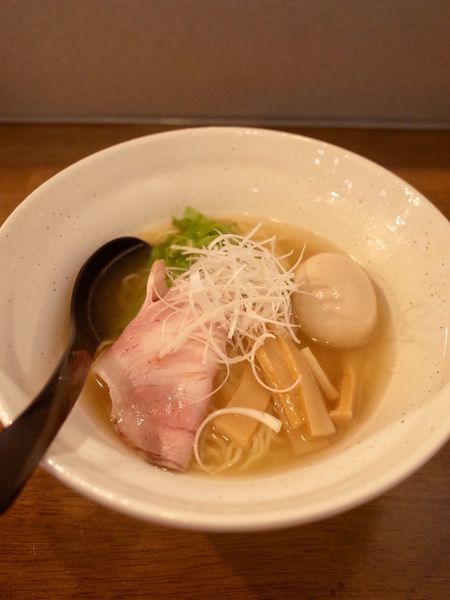 「鶏そば…720円‬」@ラーメン翼の写真