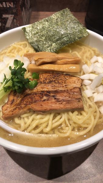 「ホタテ69らーめん＋大盛」@NOODLE SOUNDSの写真