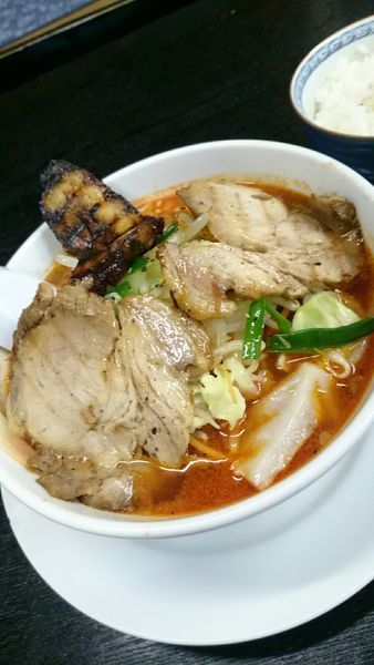 「オロチョンらーめん 肉てんこ盛り 1050円」@暮六つらーめん倶楽部2の写真