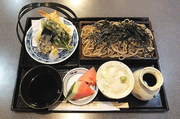 「ミニ天ざるそば(大盛)」@そば処くり田の写真