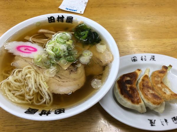「ラーメン620円、餃子280円」@田村屋の写真