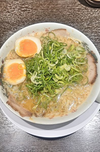 「こってりラーメン(小)&チャーシュー&味玉子」@来来亭 本庄店の写真