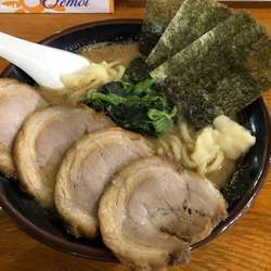 チャーシューメン (950円)