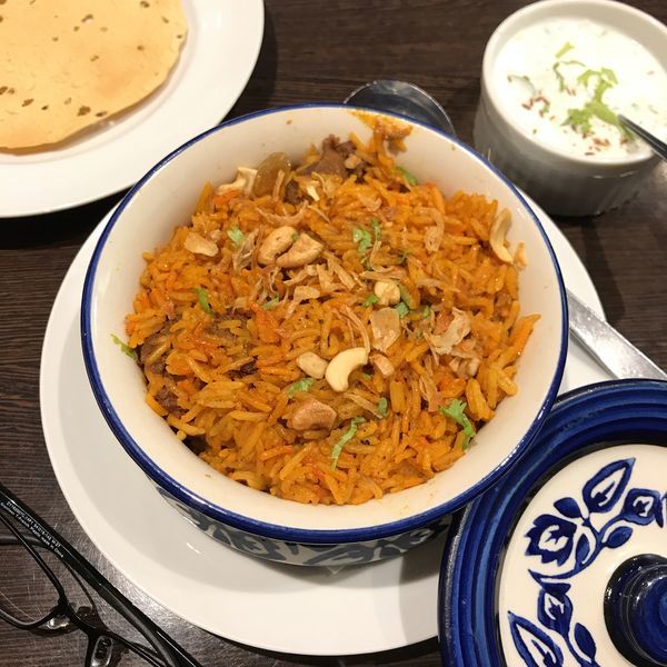 「ムグライ ラム ベリヤニ とヨーグルト野菜サラダ」@DEVI INDIA 品川駅前店の写真