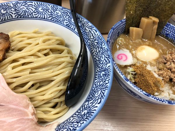 「つけめん＋特製トッピング」@狼煙 大宮店の写真