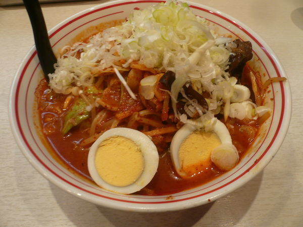 「五目味噌タンメン（ねぎ増し、麺半分、辛さ4倍）」@蒙古タンメン 中本 高田馬場店の写真