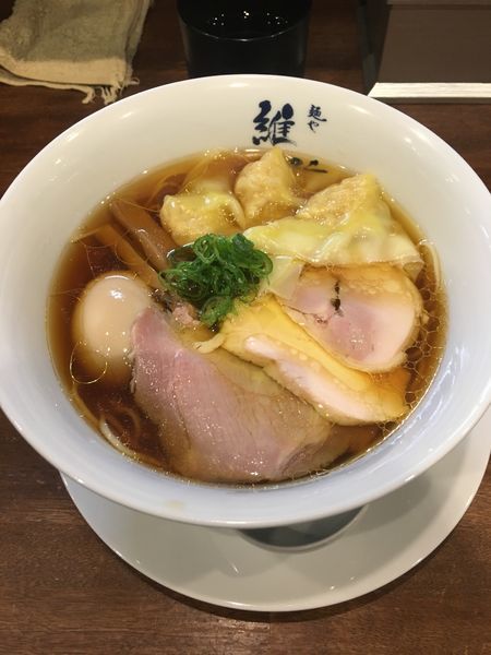「特醤油らぁ麺:1050円」@麺や維新の写真