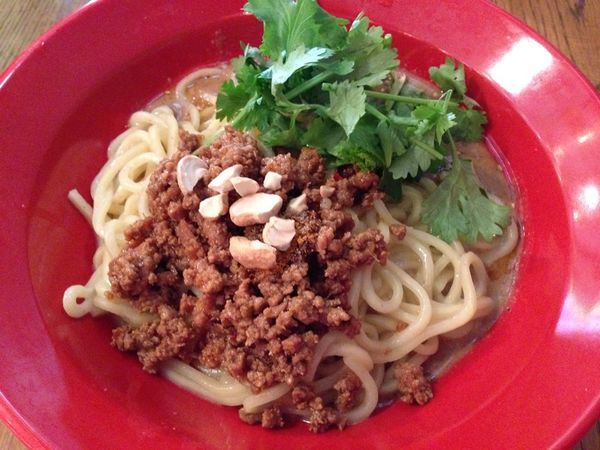 「汁なし坦々麺」@タカンタ食堂の写真
