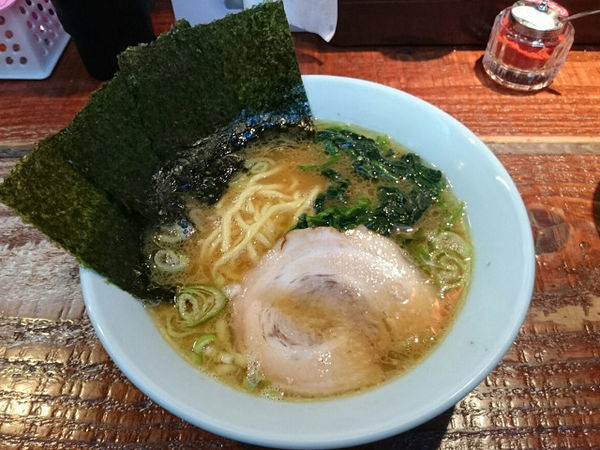 「半ラーメン」@横浜家系ラーメン いとし家の写真
