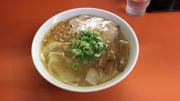 「塩ワンタンメン」@支那そば あおばの写真