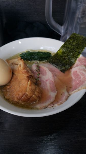 「塩煮干し味玉そば＋チャーシュー」@陽はまたのぼるの写真