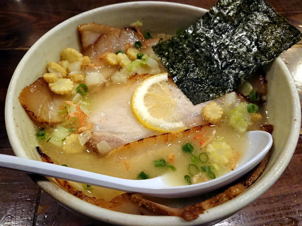 「チャーシュー塩らーめん」@らーめん Zootの写真