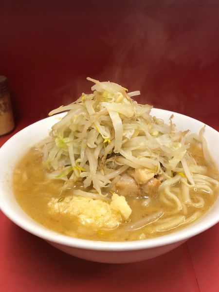 「小ラーメン(ヤサイ少なめ.ニンニクマシ)」@ラーメン二郎 ひばりヶ丘駅前店の写真