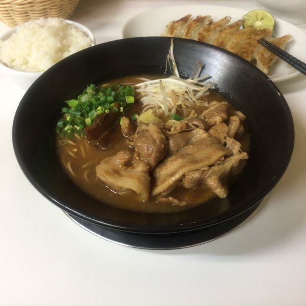「濃厚徳島ラーメン 肉増し」@ラーメン東大 大道本店の写真