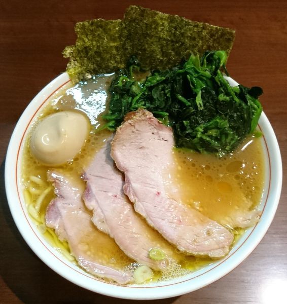 「特製らーめん＋ほうれんそう」@らーめん飛粋の写真