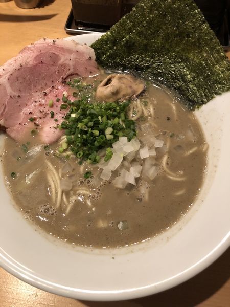 「濃厚牡蠣煮干中華」@麺屋 まほろ芭の写真
