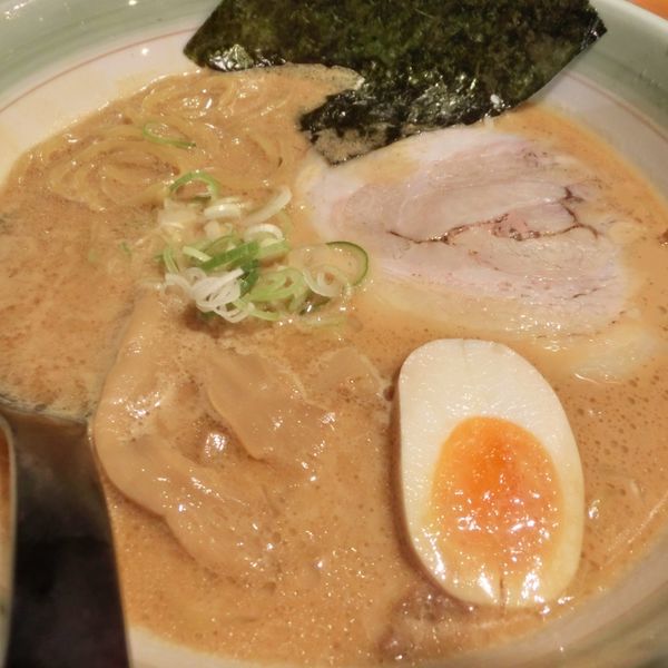 「くろとんこつ＋もちもち餃子3ヶ(770円+240円)」@北の麺房 いちどうの写真